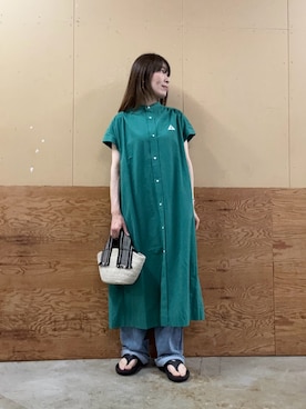 「fredy emue（フレディエミュ）の【GEVACO/ゲバコ】バンドカラーフレンチスリーブワンピース（ワンピース、グリーン系）」を使った、Wajikiさん（レディース・157cm）の春コーディネート