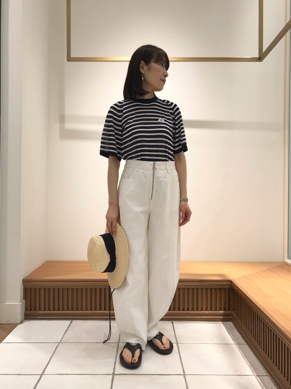 「ボーダー、春夏コーデ、初夏コーデ、休日スタイル、デニム、シンプルコーデ、夏コーデ、大人かわいい、お出かけコーデ、リラックススタイル、デニムコーデ、大人カジュアル、カジュアルコーデ、おでかけコーデ」｜「GEVACOの【GEVACO/ゲバコ】ボーダーニットT（Tシャツ/カットソー、ブルー系）」を使った、Wajikiさん（レディース・157cm）の春コーディネートの1枚目の写真