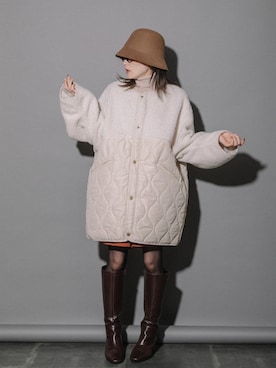 「miniyu（ミニュウ）のアイテム（その他アウター）」を使った、mhbgtokyoさん（レディース・160cm）の秋コーディネート