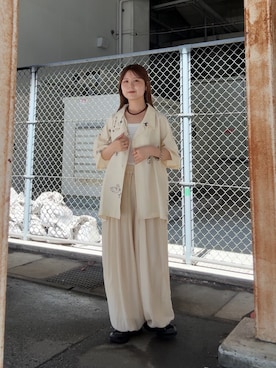 「KBF（ケイビーエフ）のTATTOOオーバーシャツ（シャツ/ブラウス、ホワイト系）」を使った、r i n k o さん（レディース・159cm）の春コーディネート