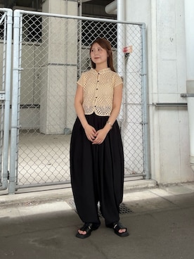 「KBF（ケイビーエフ）のWIDEレッグシアーイージーパンツ（その他パンツ、ブラック系）」を使った、r i n k o さん（レディース・159cm）の夏コーディネート