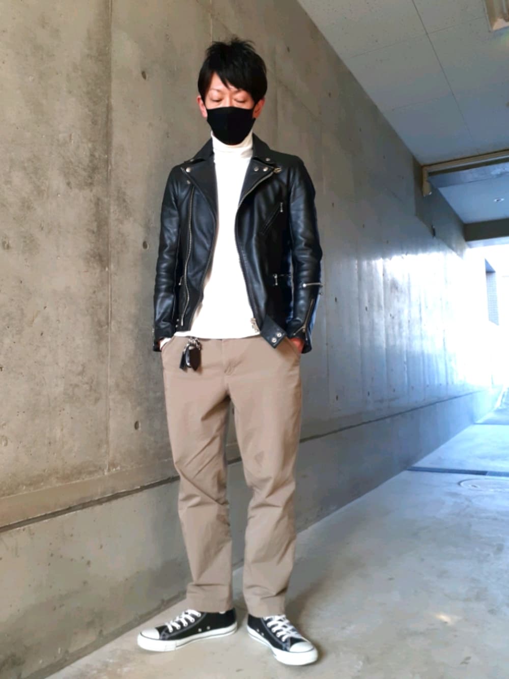 「Lewis Leathers、ルイスレザー、古着MIX」｜「Lewis Leathersのアイテム（ライダースジャケット、ブラック系）」を使った、Ta-ka-777さん（メンズ・173cm）の冬コーディネートの1枚目の写真