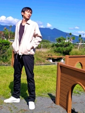 「ベージュ×ブラック」｜「アイテム（その他）」を使った、ドラエモさん（メンズ・182cm）の秋コーディネート