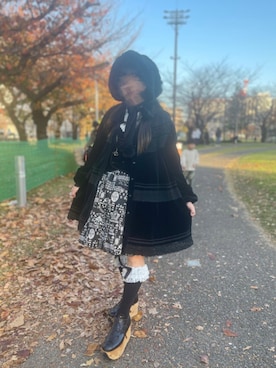 「アイテム（ヘアアクセサリー）」を使った、あかねさん（レディース・147cm）の冬コーディネート