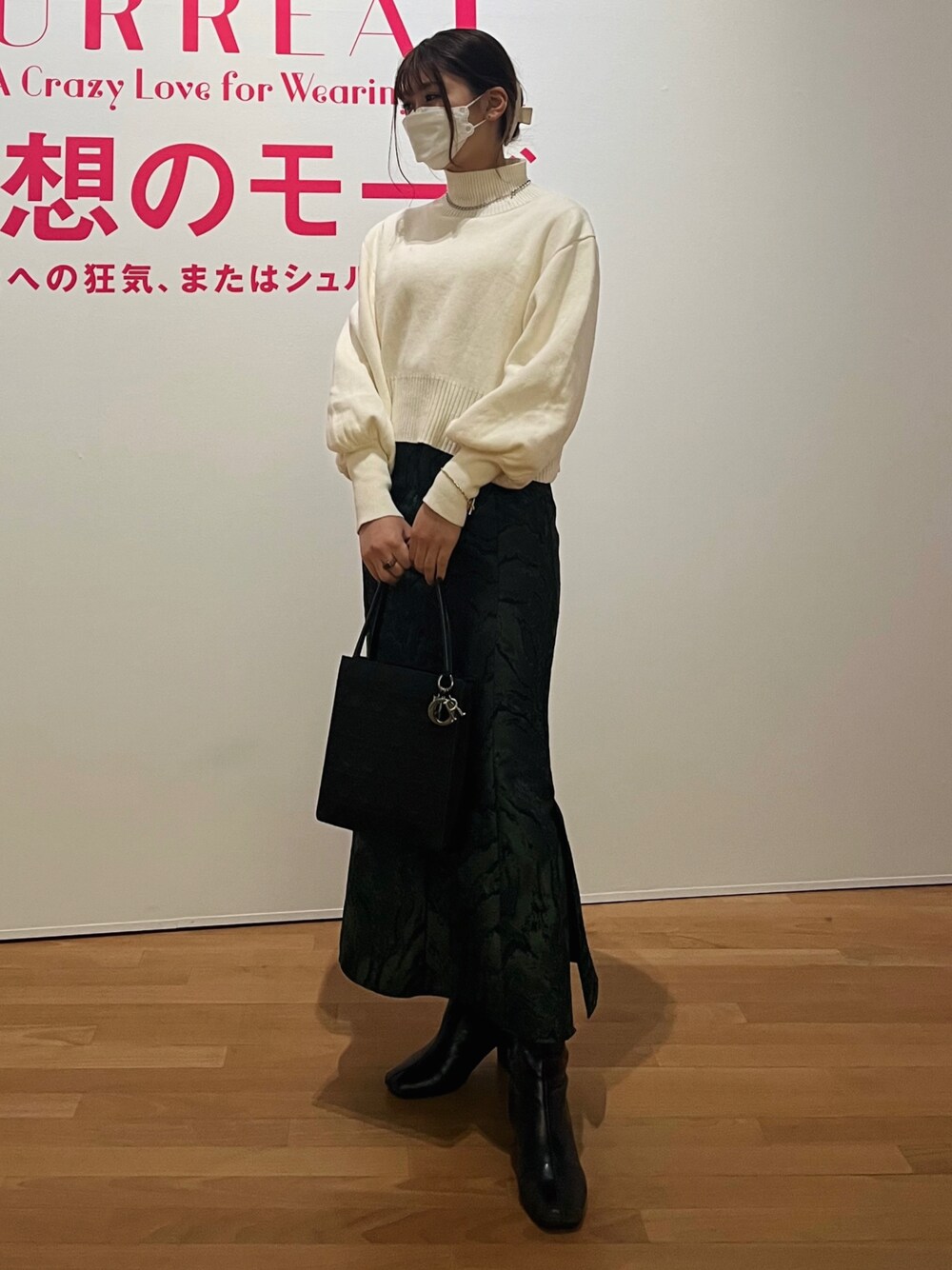 「モード、マーメイドスカート、ニット、パイソン柄、christian dior、JEANASiS、BEAMS、東京都庭園美術館」｜「JEANASISのアイテム（ニット/セーター、ホワイト系）」を使った、ＲＵＲＩさん（レディース・160cm）の冬コーディネートの1枚目の写真