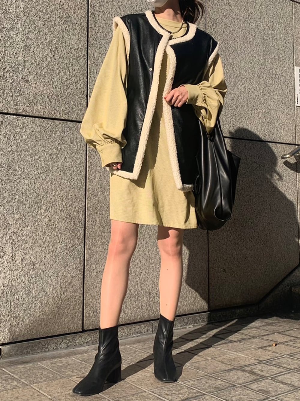 Kastane（カスタネ）の「フェイクレザーリバボアベスト（ベスト）」 - WEAR