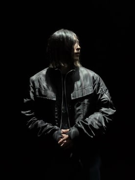 「アイテム（ナイロンジャケット）」を使った、YUKIさん（メンズ・175cm）の秋コーディネート