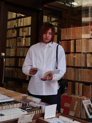 「BLAYMORE（ブレイモア）の【BLAYMORE】Regular Collar Lace Shirt / レギュラーカラーレースシャツ（シャツ/ブラウス）」を使った、YUKIさん（メンズ・175cm）の春コーディネート