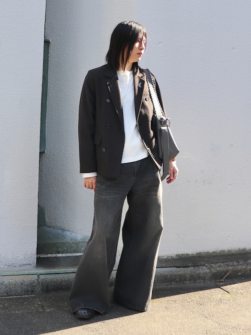 「BLAYMORE(ブレイモア)の【BLAYMORE】Washed Denim pants(デニムパンツ)」を使った、YUKIさん(メンズ・175cm)の秋コーディネート