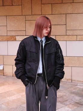 「アイテム（ナイロンジャケット）」を使った、YUKIさん（メンズ・175cm）の秋コーディネート