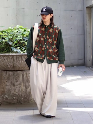 「TTT MSW(ティー)のFlower camo knit polo(ニット/セーター)」を使った、YUKIさん(メンズ・175cm)の秋コーディネート