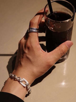 「BLAYMORE(ブレイモア)の【BLAYMORE】Letter Open Ring / オープンリング(リング)」を使った、YUKIさん(メンズ・175cm)の夏コーディネート