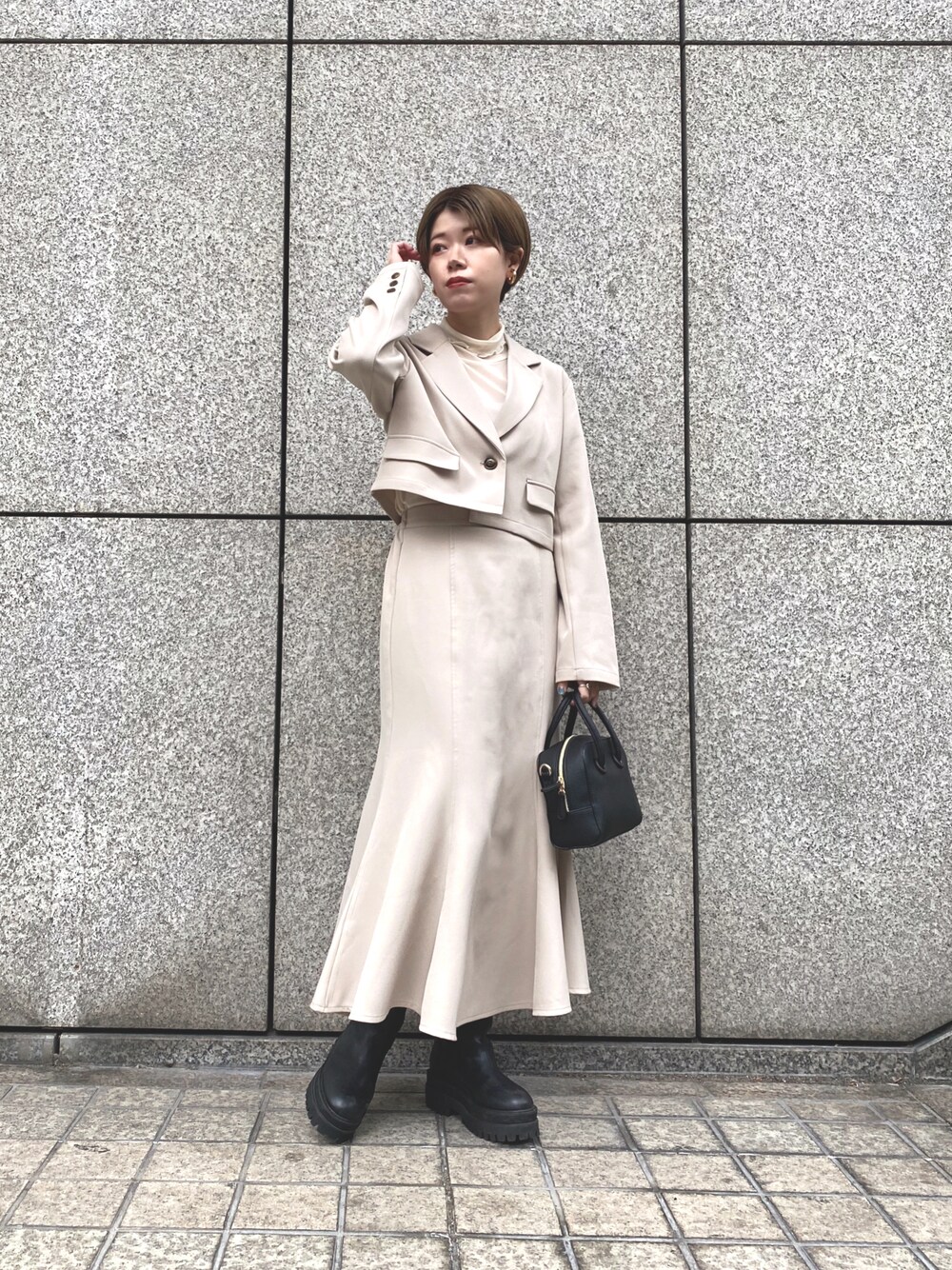 「大人コーデ、大人女子、スカートスタイル、ワントーンコーデ、淡色コーデ、モノトーン、ootd、春コーデ、マーメイドスカート、大人ガーリー、きれいめカジュアル、セットアップ、ショートジャケット、ジャケット、いいね、save、フォローお願いします🤑」｜「RAY CASSINのショートジャケット（ジャケット/アウター、その他）」を使った、nimoさん（レディース・155cm）の冬コーディネートの1枚目の写真