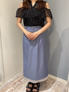 「MISCH MASCH（ミッシュマッシュ）の2026春夏新作 肩開きピコレースフリルブラウス（シャツ/ブラウス、ブラック系）」を使った、河原町OPA店さん（レディース・160cm）の夏コーディネート