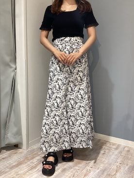 「MISCH MASCH（ミッシュマッシュ）の2026春夏新作 シアーフリル2way半袖ニット（ニット/セーター、ブラック系）」を使った、河原町OPA店さん（レディース・160cm）の夏コーディネート