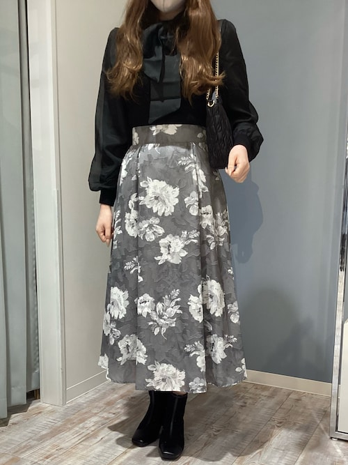 セール】2025秋冬新作 水彩フラワーカットジャガードスカート