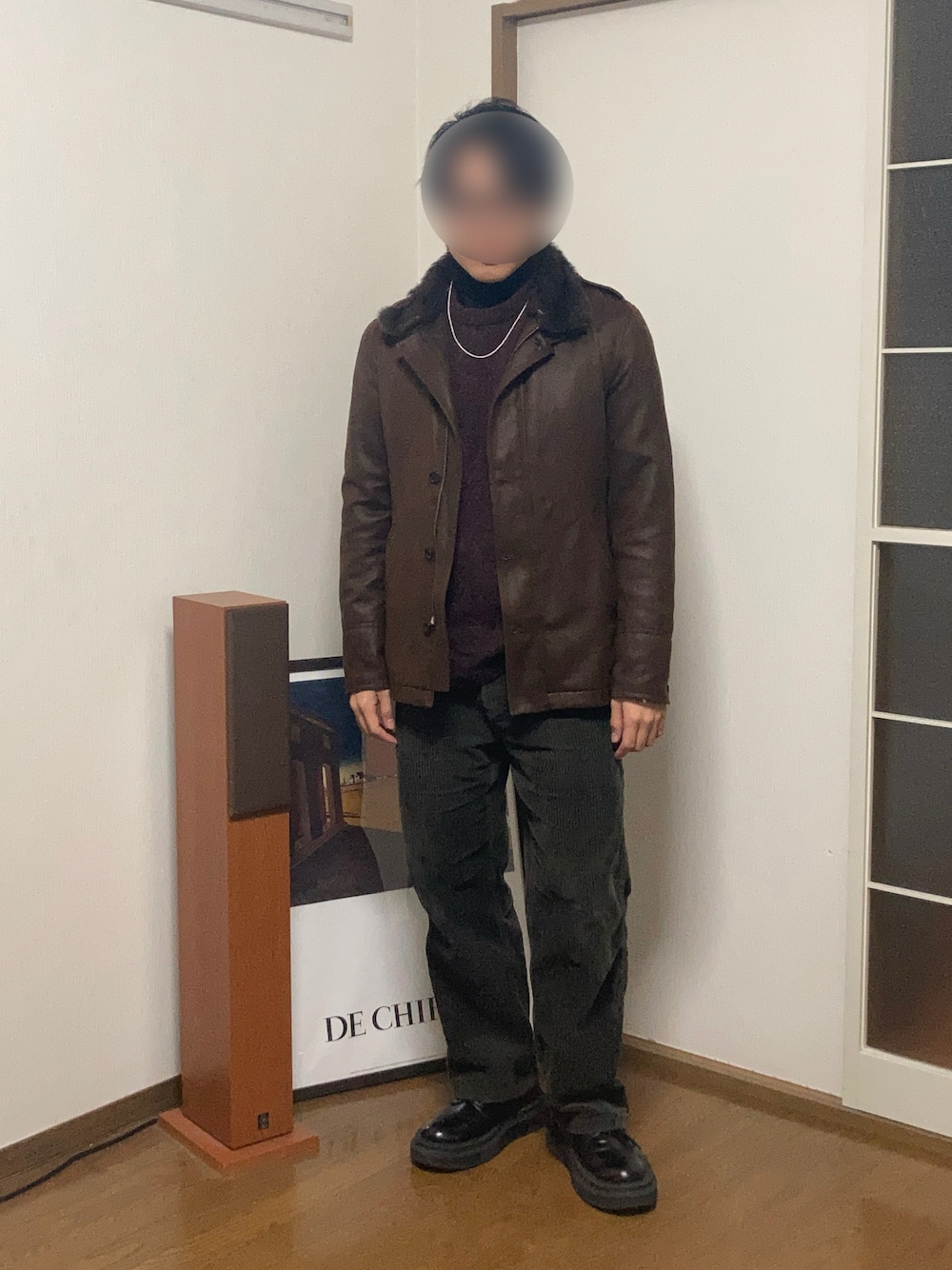 「冬コーデ、大人コーデ、おでかけコーデ、冬アウター、レイヤードスタイル、ネックレス、低身長、低身長男子、ファー、レザージャケット、クリスマスに着たい服」｜「GUのGU×undercover チャンキーソールプレーントゥシューズ（ドレスシューズ、ブラック系）」を使った、ロロさん（メンズ・166cm）の冬コーディネートの1枚目の写真
