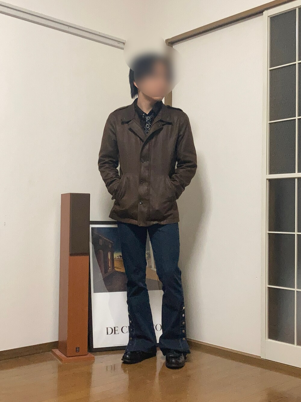 「秋コーデ、休日コーデ、大人コーデ、低身長、低身長男子、グランパコア、フレアパンツ、レザージャケット、きれいめカジュアル、休日スタイル、ジャケット、ジャケットスタイル、秋冬コーデ、冬コーデ」｜「G.T.HAWKINSのアイテム（ローファー、ブラック系）」を使った、ロロさん（メンズ・166cm）の秋コーディネートの1枚目の写真