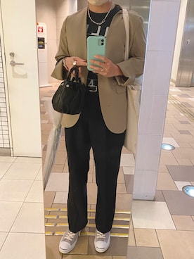「ジャックパーセル」｜「アイテム（ノーカラージャケット）」を使った、ahiroさん（レディース・165cm）の春コーディネート
