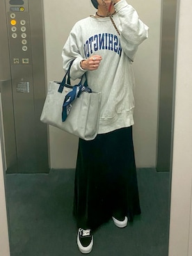 「Champion（チャンピオン）のアイテム」を使った、ahiroさん（レディース・165cm）の秋コーディネート