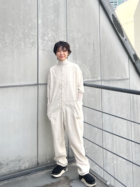 「オールホワイト」｜「アイテム（サロペット/オーバーオール）」を使った、光永さん（レディース・159cm）の春コーディネート