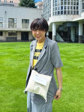 「アイテム（テーラードジャケット）」を使った、光永さん（レディース・159cm）の夏コーディネート