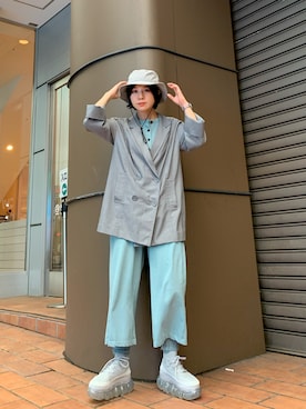 「水色」｜「アイテム（テーラードジャケット）」を使った、光永さん（レディース・159cm）の秋コーディネート