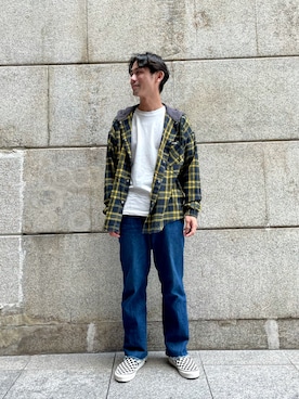 「アースカラー」｜「アイテム（スリッポン）」を使った、木山正己さん（メンズ・176cm）の夏コーディネート