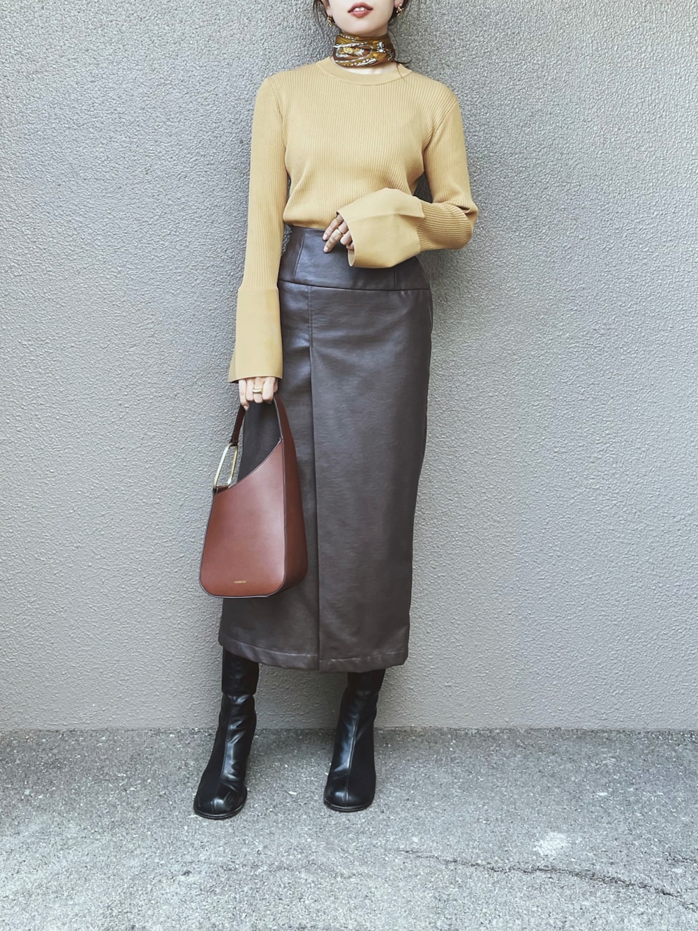 Mila Owen（ミラオーウェン）の「カフスデザインリブニットプル