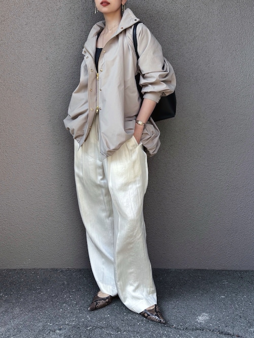 きょんEmma Taylor スタンドカラーバルーンギャザーブルゾン Emma Taylor（エマテイラー） ブルゾン アウター スタンドカラー