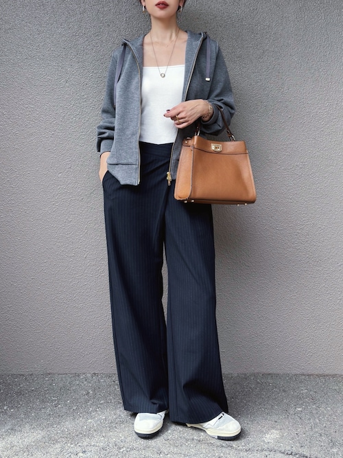 セール】ダンボールジップアップパーカー（パーカー）｜Emma Taylor