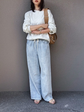 「アイテム（イヤーカフ）」を使った、さくらさん（レディース・163cm）の春コーディネート