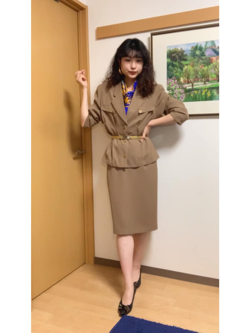 テーラードジャケットを使った「昭和レトロ」のレディース人気 テーラードジャケットを使った「昭和レトロ」のレディース人気