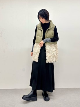 「アイテム（ダウンベスト）」を使った、mineさん（レディース・164cm）の秋コーディネート