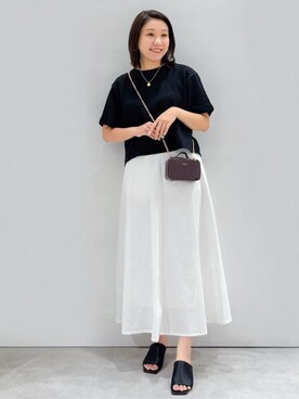 「アイテム（ポーチ、ブラウン系）」を使った、yuka.aさん（レディース・159cm）の夏コーディネート