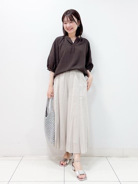 「Dessin（デッサン）の【洗える】スキッパ―五分袖ブラウス（XS～L）（シャツ/ブラウス、ブラウン系）」を使った、nakajoさん（レディース・155cm）の夏コーディネート