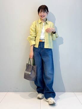 「Dessin（デッサン）の【洗える・4サイズ展開】ポケット付きクロップド丈シャツ（XS～L）（シャツ/ブラウス、イエロー系）」を使った、nakajoさん（レディース・155cm）の春コーディネート