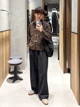 「RAGEBLUE（レイジブルー）のEYELET BELT TR STRAIGHT WIDE SLACKS / アイレットベルト付き/TRワイドスラックス（スラックス、ブラック系）」を使った、omu0324さん（メンズ）の秋コーディネート