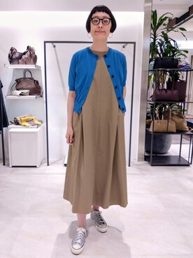 「UNTITLED（アンタイトル）の【すっきりコンパクト】ドライタッチ5分袖カーディガン（カーディガン/ボレロ、ブルー系）」を使った、まちこさん（レディース・169cm）の夏コーディネート