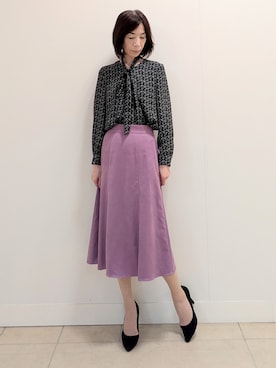 「アイテム（スカート、パープル系）」を使った、tocoさん（レディース・162cm）の秋コーディネート