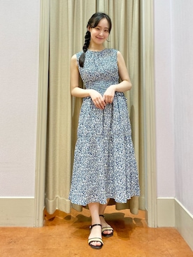 「grove（グローブ）の【低身長さんも選べる着丈・洗濯機◎】花柄ウエストシャーリングワンピース（ワンピース、グリーン系）」を使った、あい梨さんの夏コーディネート