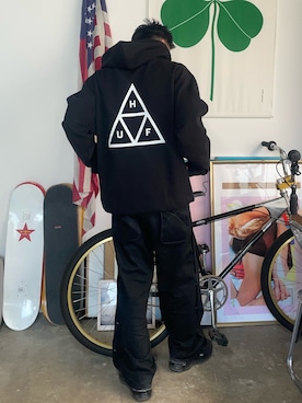 「HUF（ハフ）のアイテム」を使った、koushiroさん（メンズ・176cm）の冬コーディネート