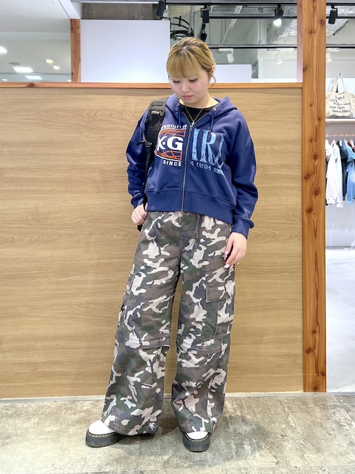 セール】PANELED GRAPHIC ZIP UP SWEAT HOODIE（パーカー）｜X-girl