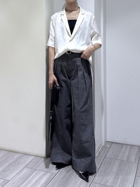 「ADAM ET ROPE'（アダムエロペ）のバックストラップパンプス（パンプス、ブラック系）」を使った、makiさん（レディース・170cm）の春コーディネート