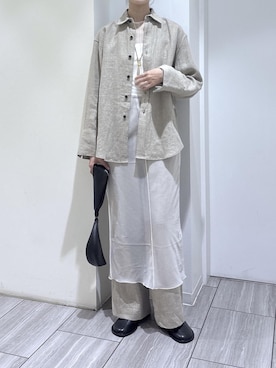 「ADAM ET ROPE'（アダムエロペ）のオブリークトゥクロッグ（サンダル、ブラック系）」を使った、makiさん（レディース・170cm）の春コーディネート