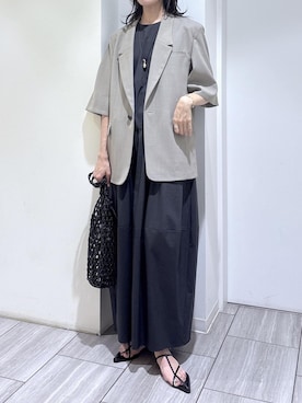 「ADAM ET ROPE'（アダムエロペ）のバックストラップフラットサンダル（サンダル、ブラック系）」を使った、makiさん（レディース・170cm）の春コーディネート