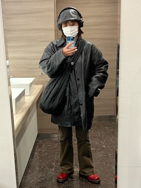 「古着女子」｜「アイテム（ライダースジャケット）」を使った、ユさん（レディース・155cm）の冬コーディネート