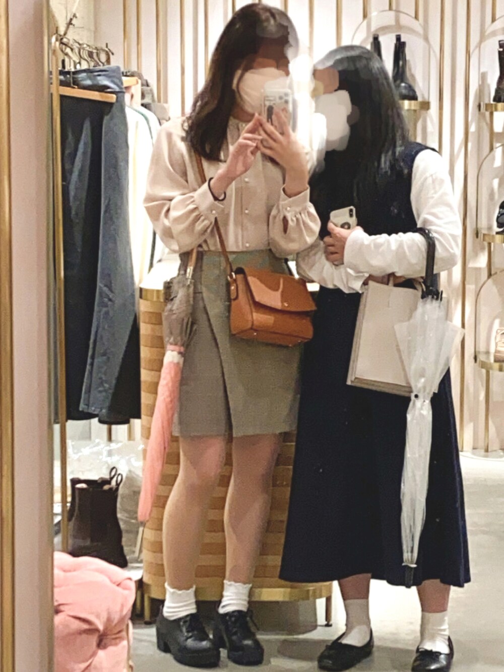 「秋のコーデ、秋先取りコーデ、プチプラ、ブラウンコーデ、ベージュ、淡色コーデ、淡色女子、カジュアルガーリー」｜「Heatherのハイショク／ラップミニスカート（スカート、ブラウン系）」を使った、momo∨̈さん（レディース・159cm）の秋コーディネートの1枚目の写真