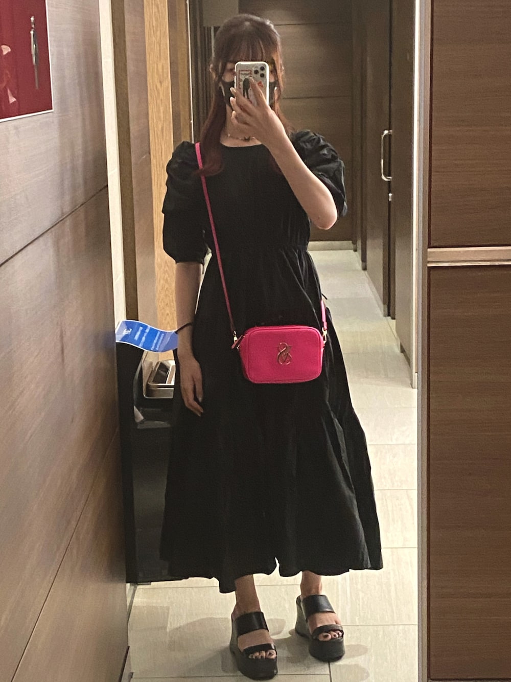 VICTORIA'S SECRETのショルダーバッグ（ピンク系）を使った人気