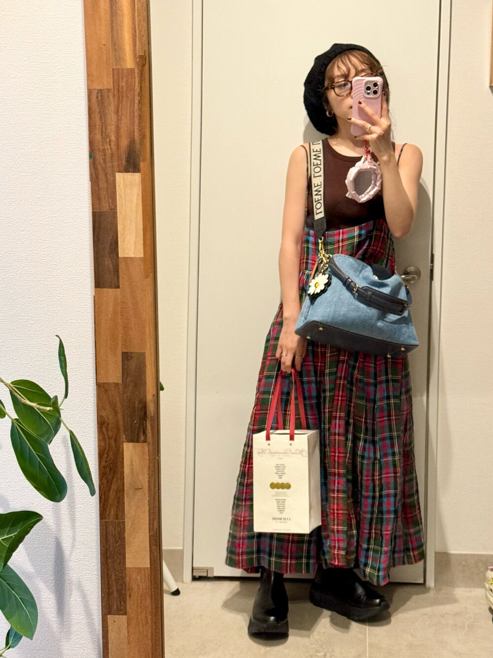 HOLIDAY（ホリデイ）の「CHECK LINEN VOLUME STRAP DRESS チェック